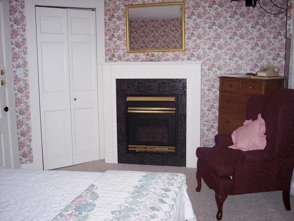 Glen Oaks Inn Intervale Exterior photo